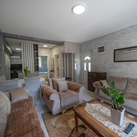 Apartman Anja Risan Dış mekan fotoğraf