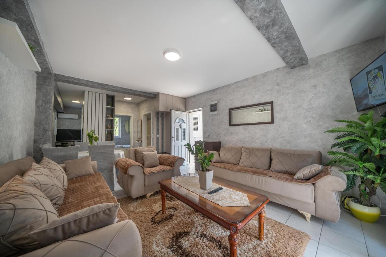 Apartman Anja Risan Dış mekan fotoğraf