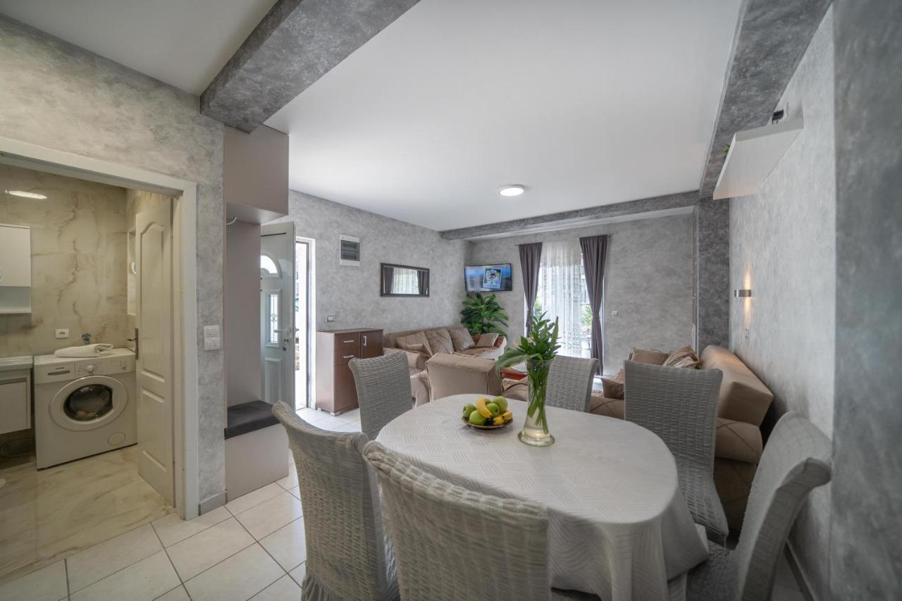 Apartman Anja Risan Dış mekan fotoğraf